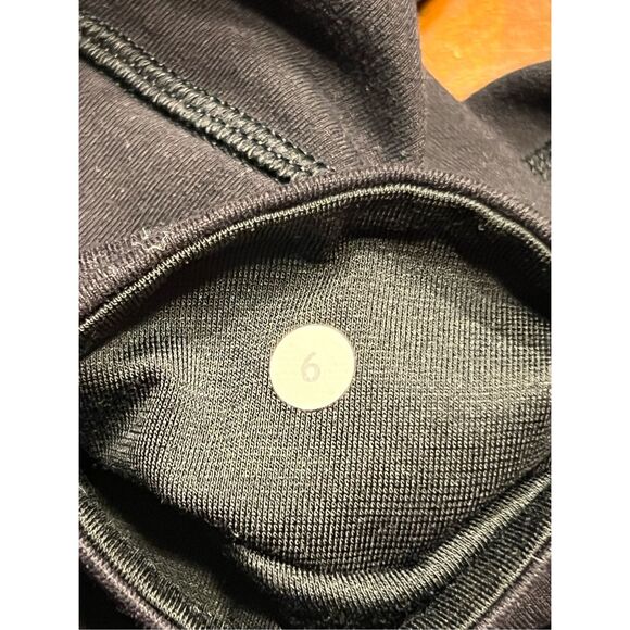 Lululemon double align size 6 black 30” inseam leggings yoga workout - Picture 5 of 5